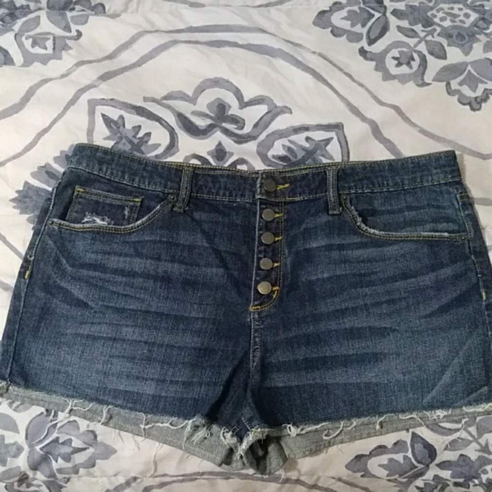 High waisted jean shorts